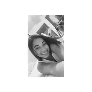 Meet your Posher, Liarantxa